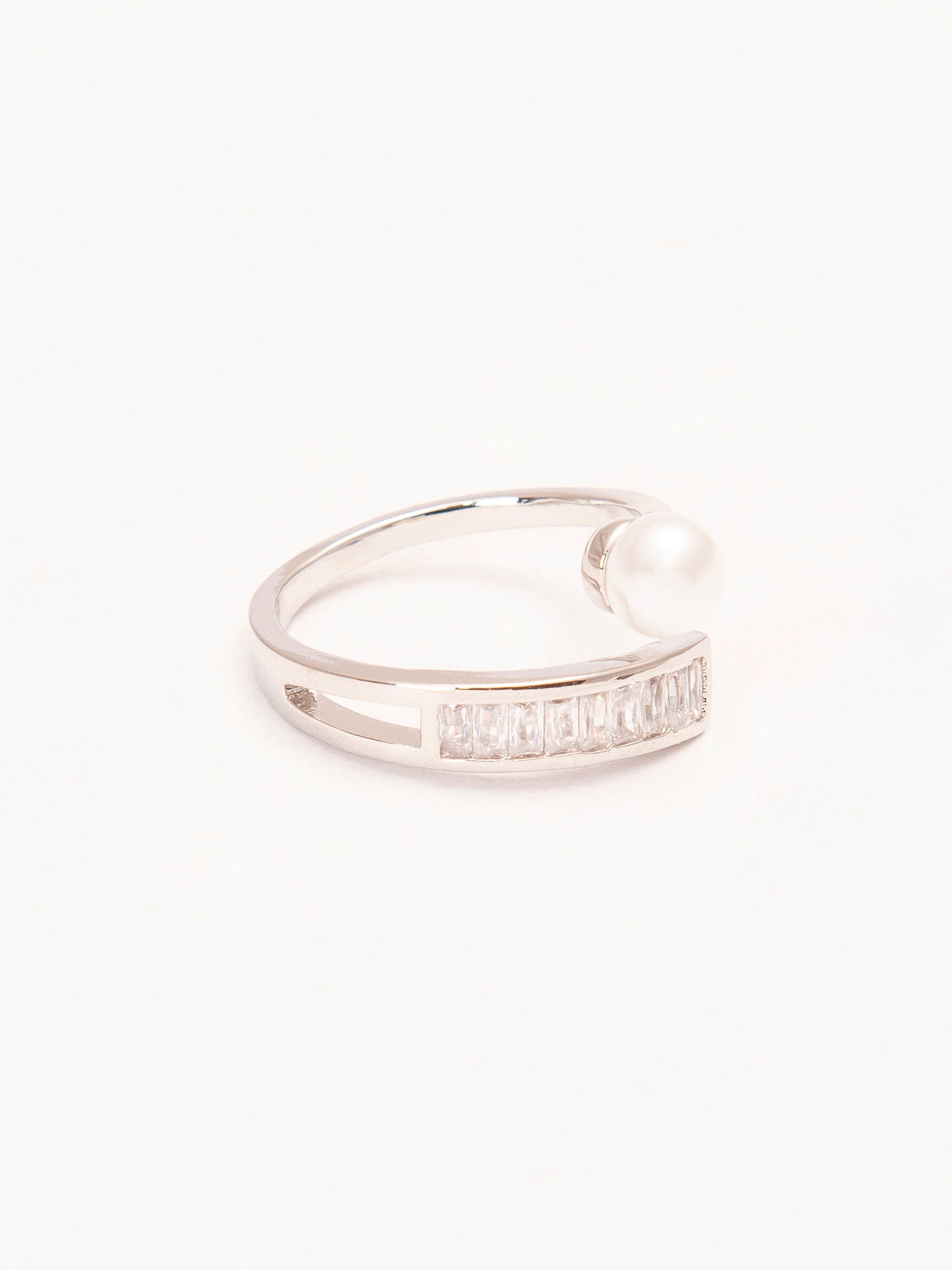 Embellished Metallic Ring