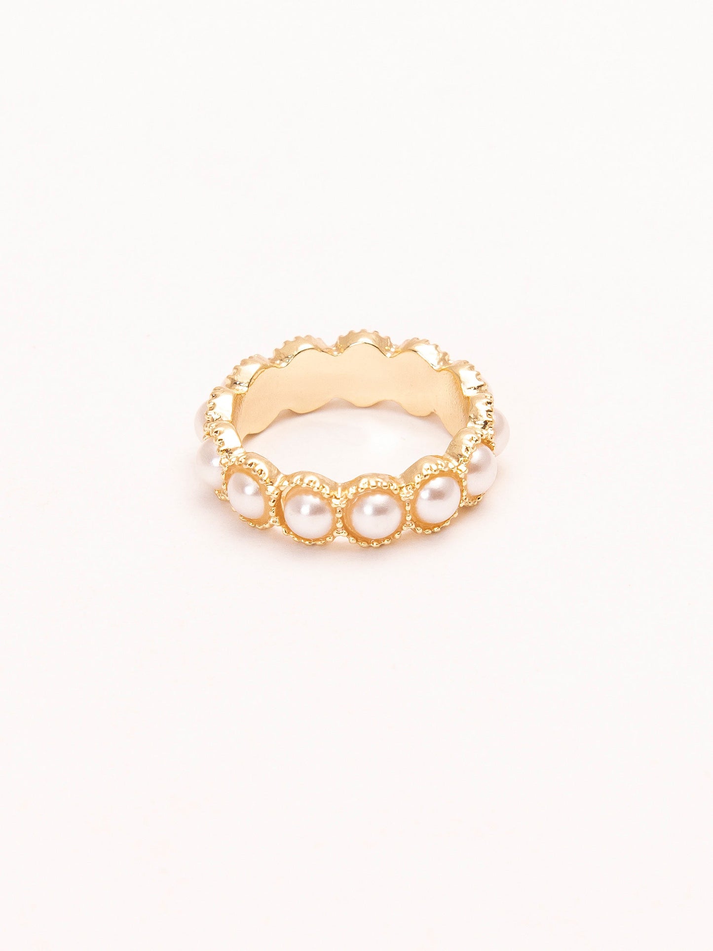 Pearl Ring Band