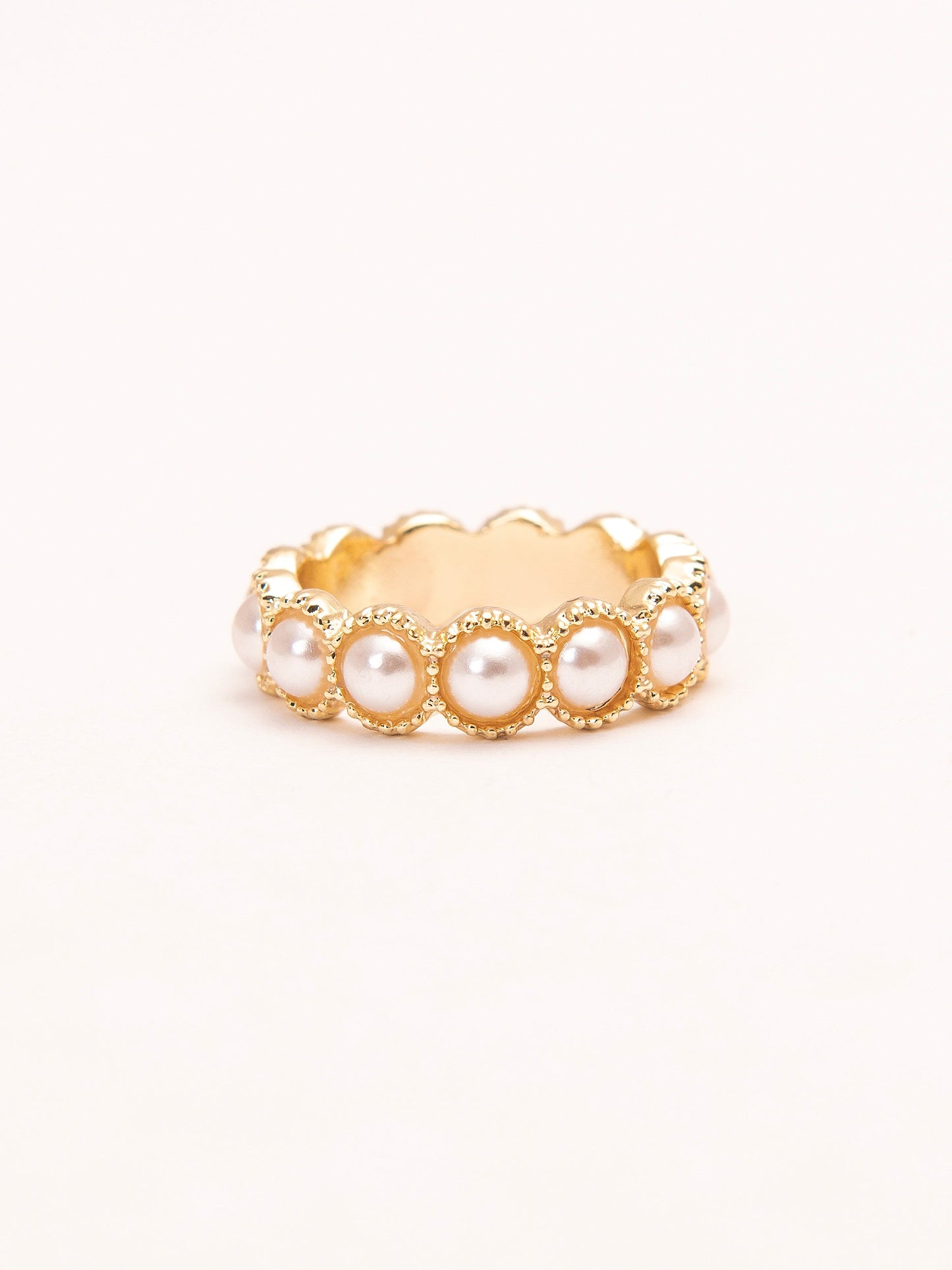 Pearl Ring Band