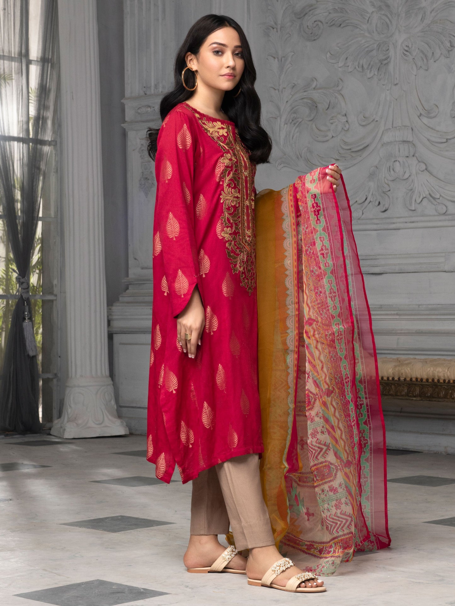 2 Piece Embroidered Jacquard Suit