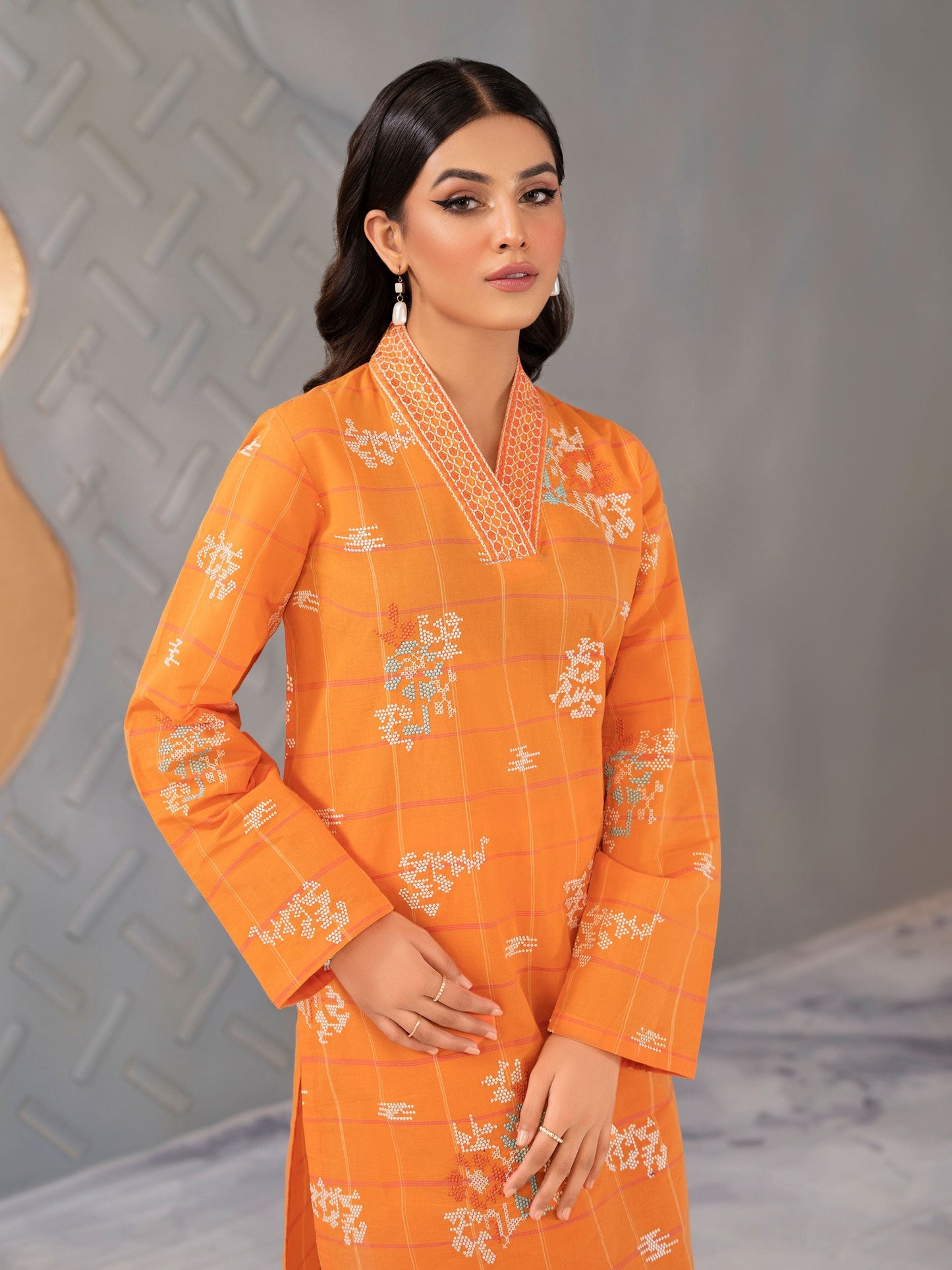 2 Piece Embroidered Yarn Dyed Suit