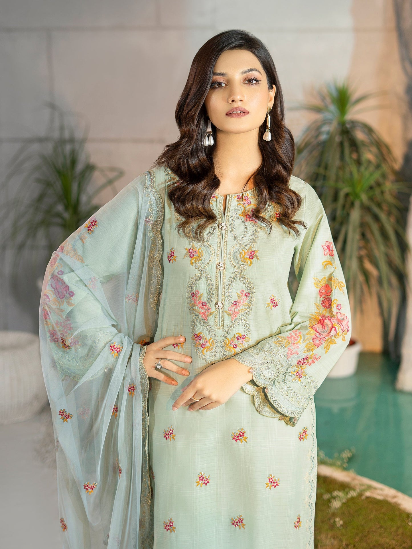 2 Piece Embroidered Yarn Dyed Suit