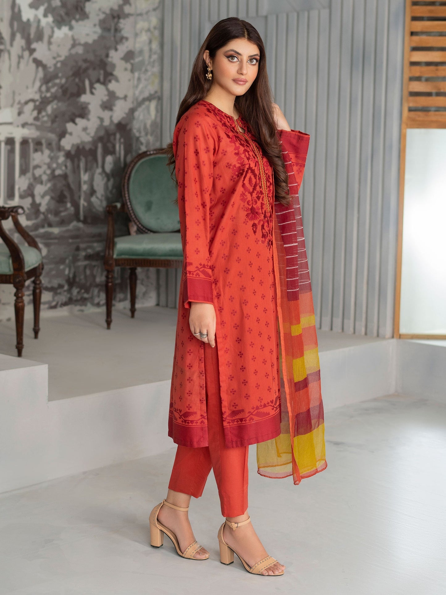 3 Piece Embroidered Jacquard Suit