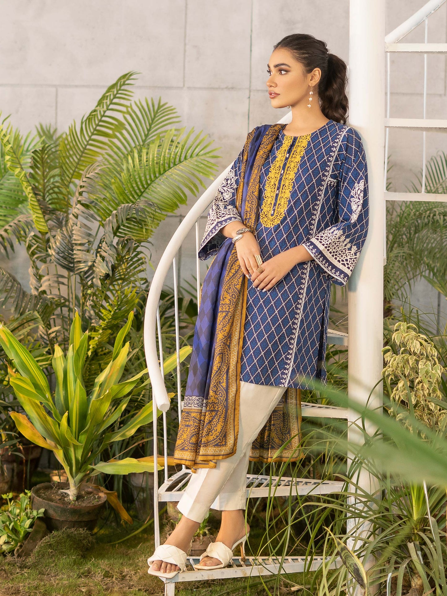 2 Piece Embroidered Lawn Suit