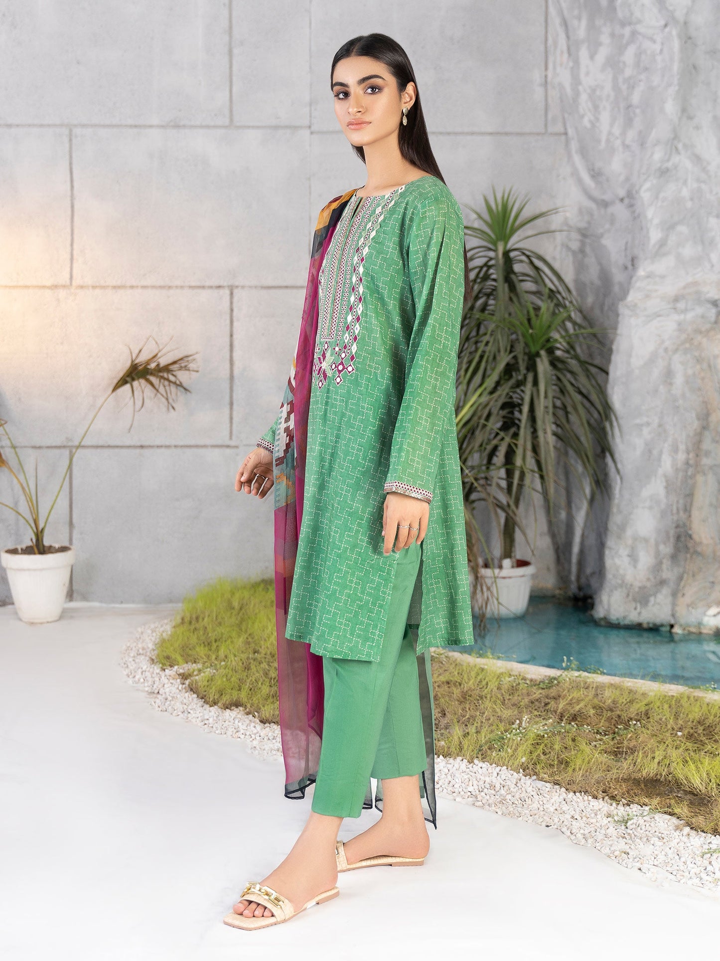 3 Piece Embroidered Lawn Suit