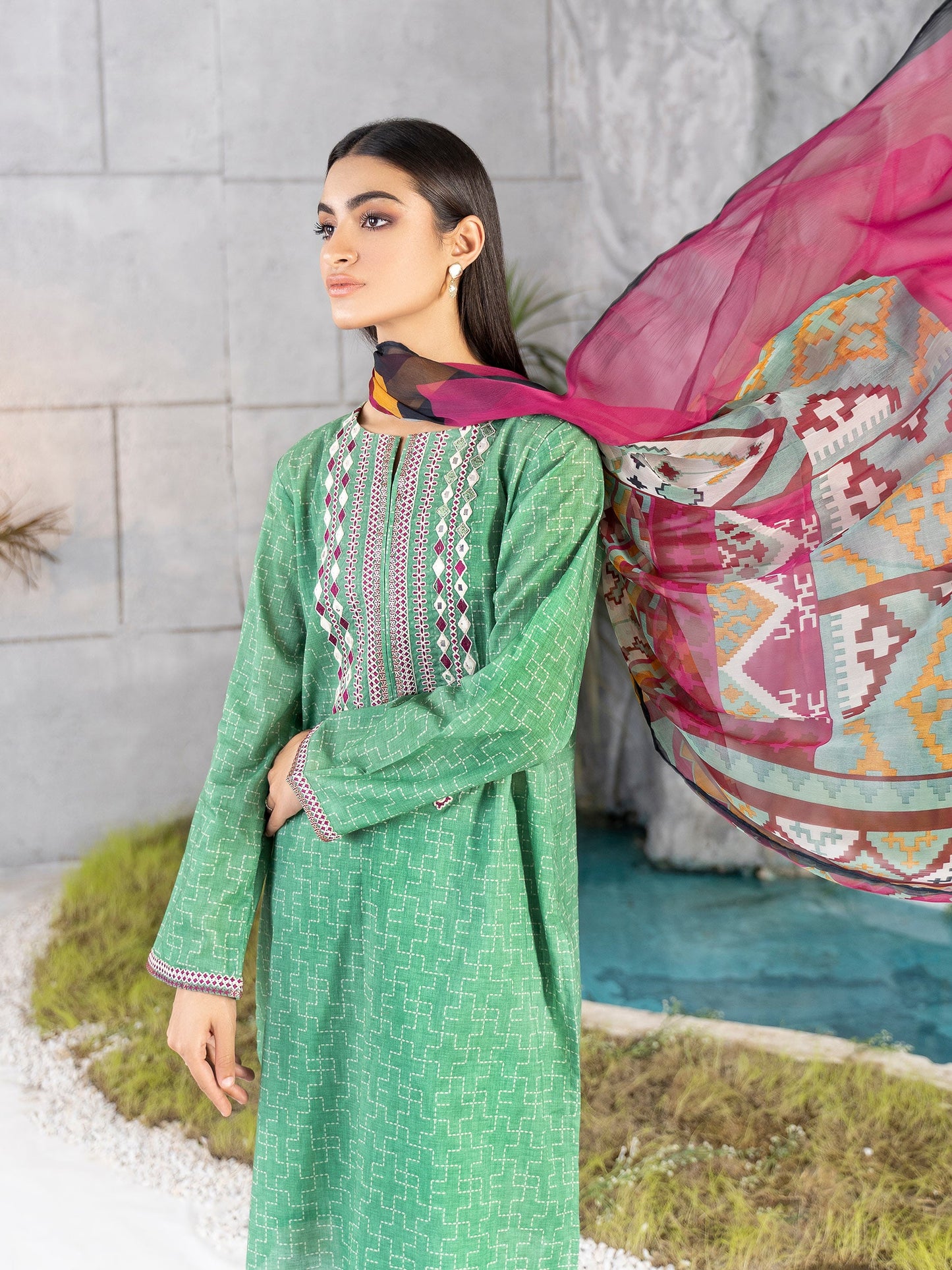 3 Piece Embroidered Lawn Suit