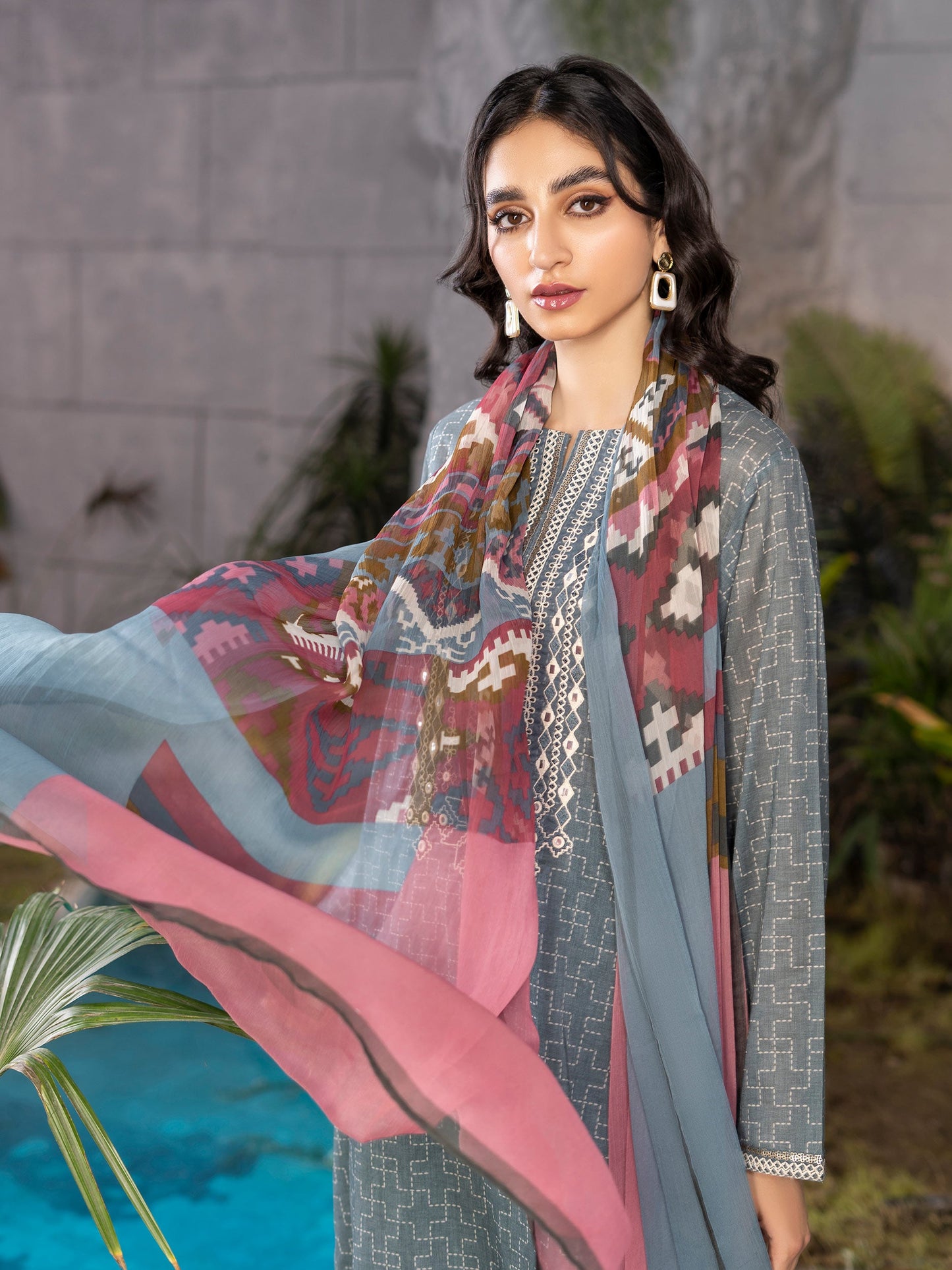 3 Piece Embroidered Lawn Suit