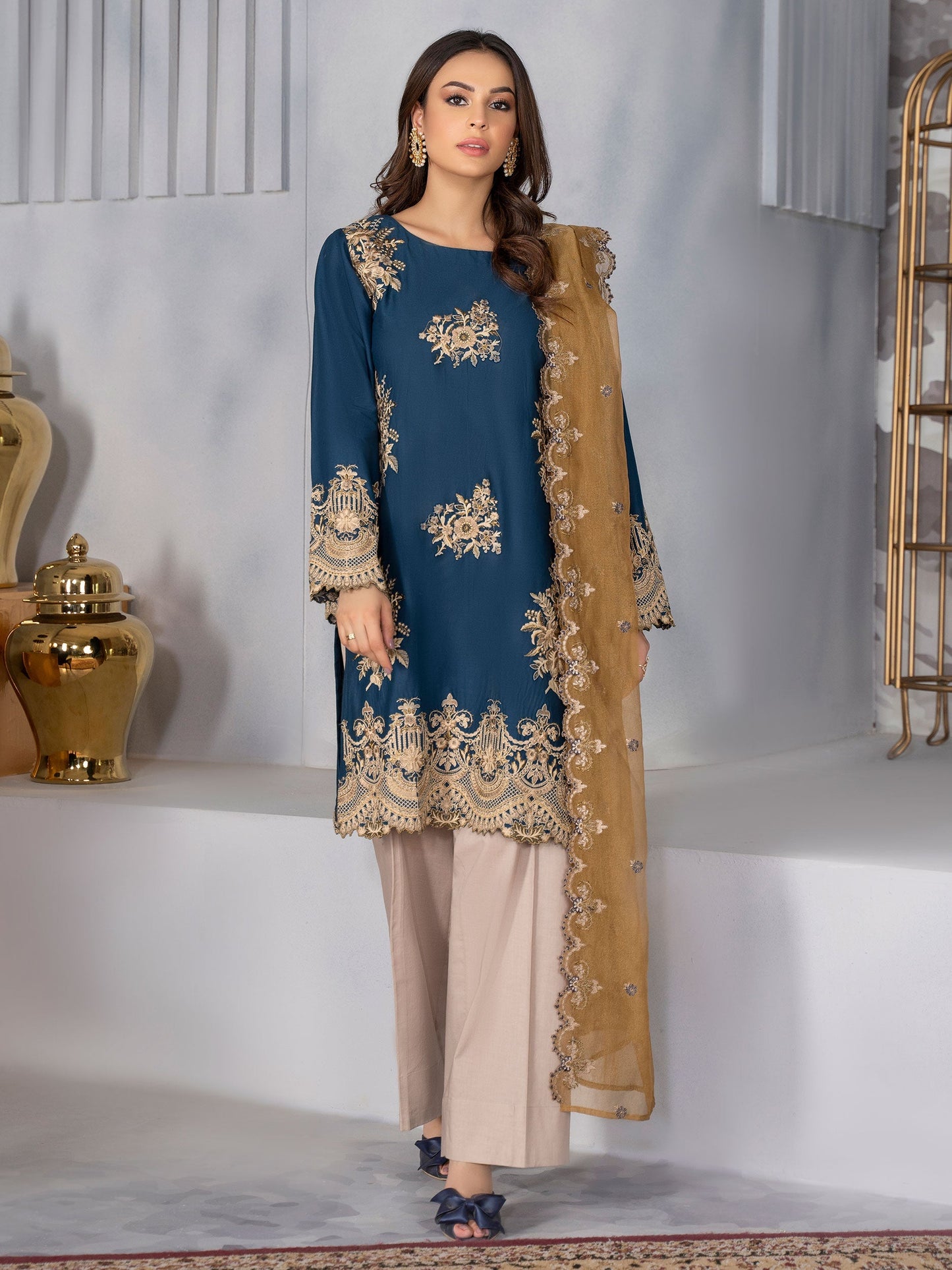 2 Piece Embroidered Lawn Suit