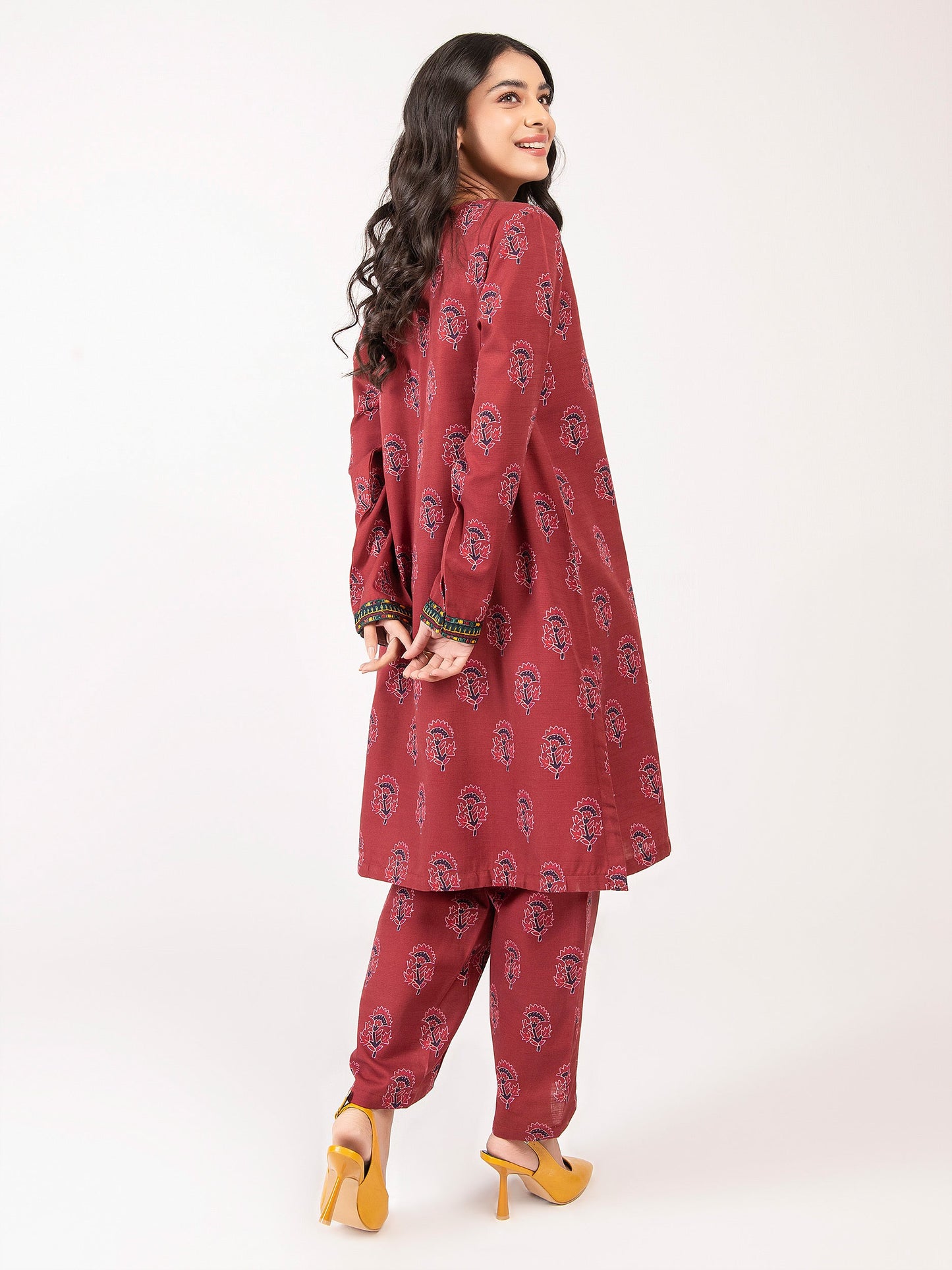 Embroidered Khaddar 2 Piece Suit