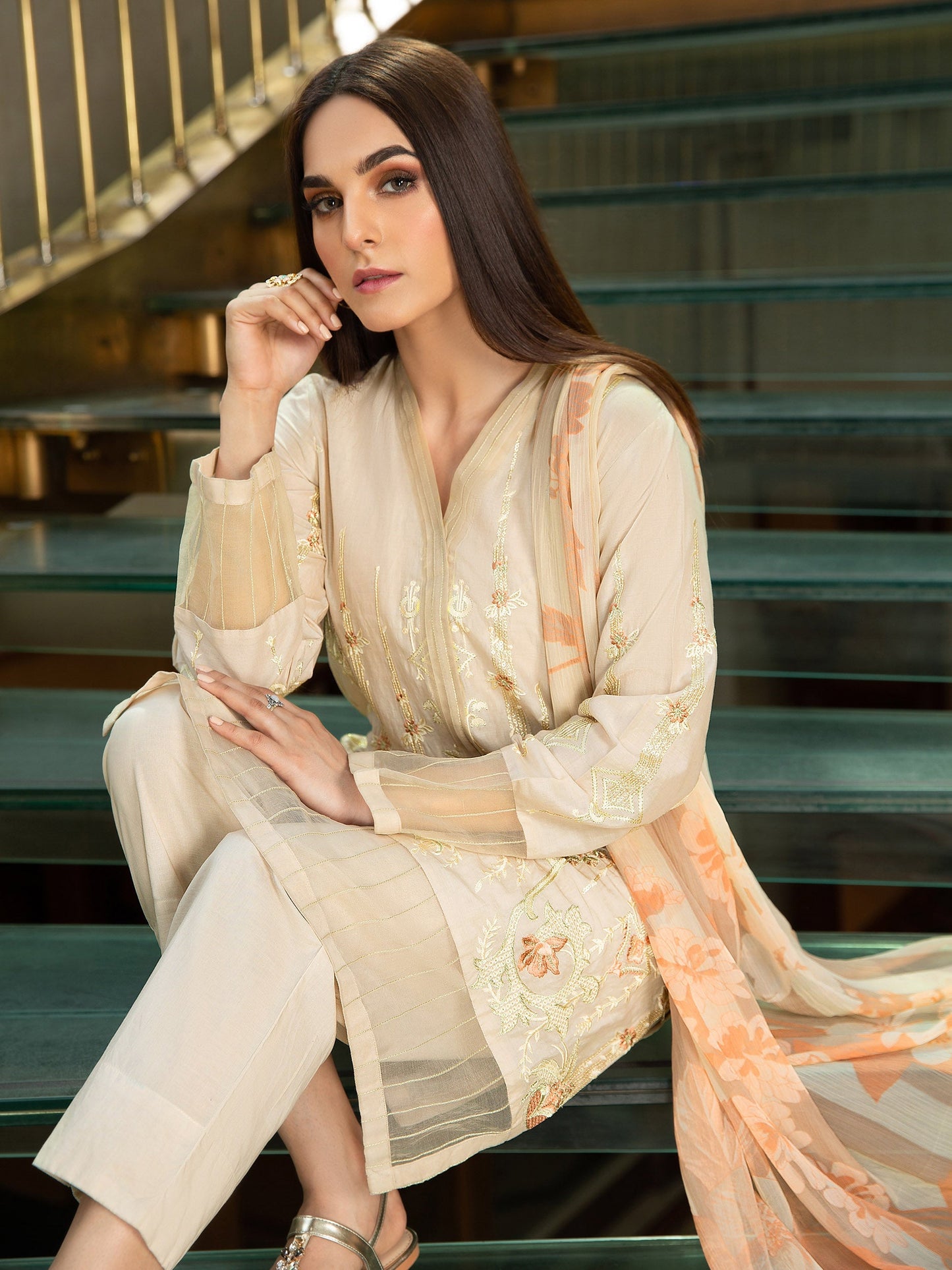 Embroidered Lawn 2 Piece Suit