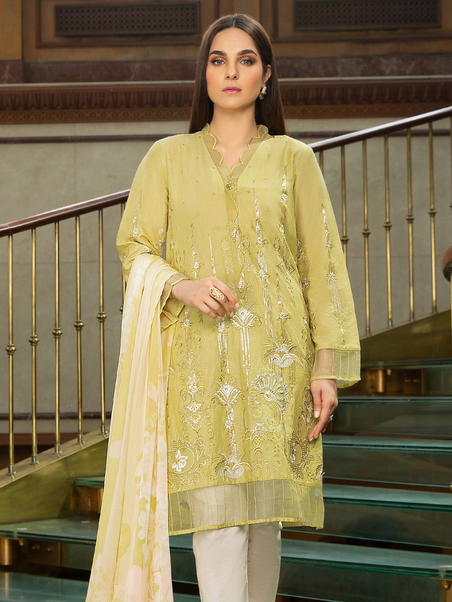 Embroidered Lawn 2 Piece Suit