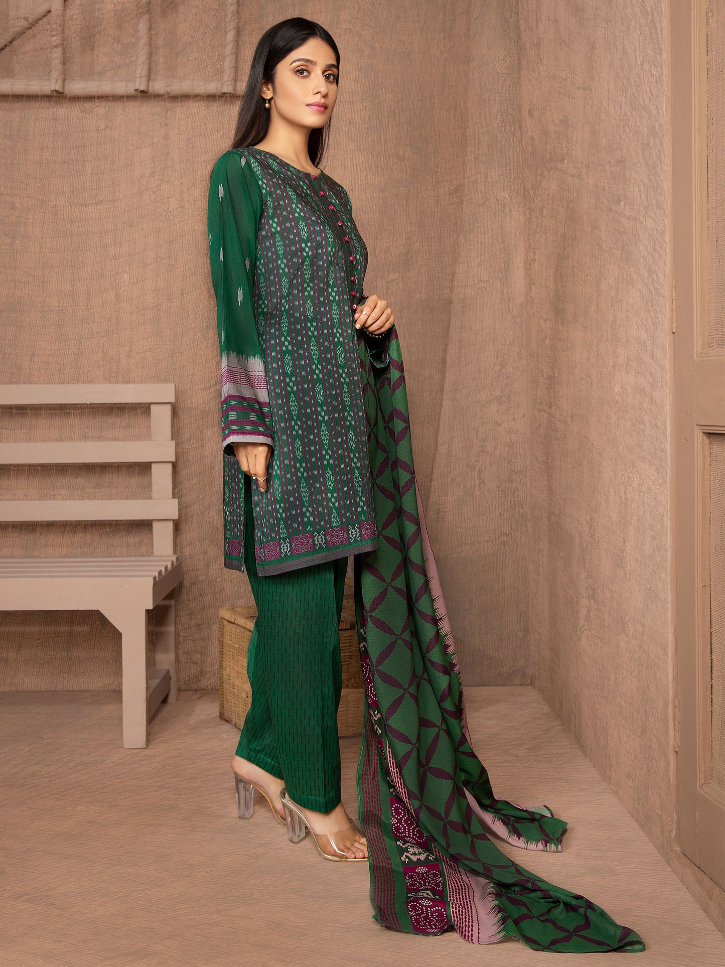 3 Piece Printed Textured Lawn Suit