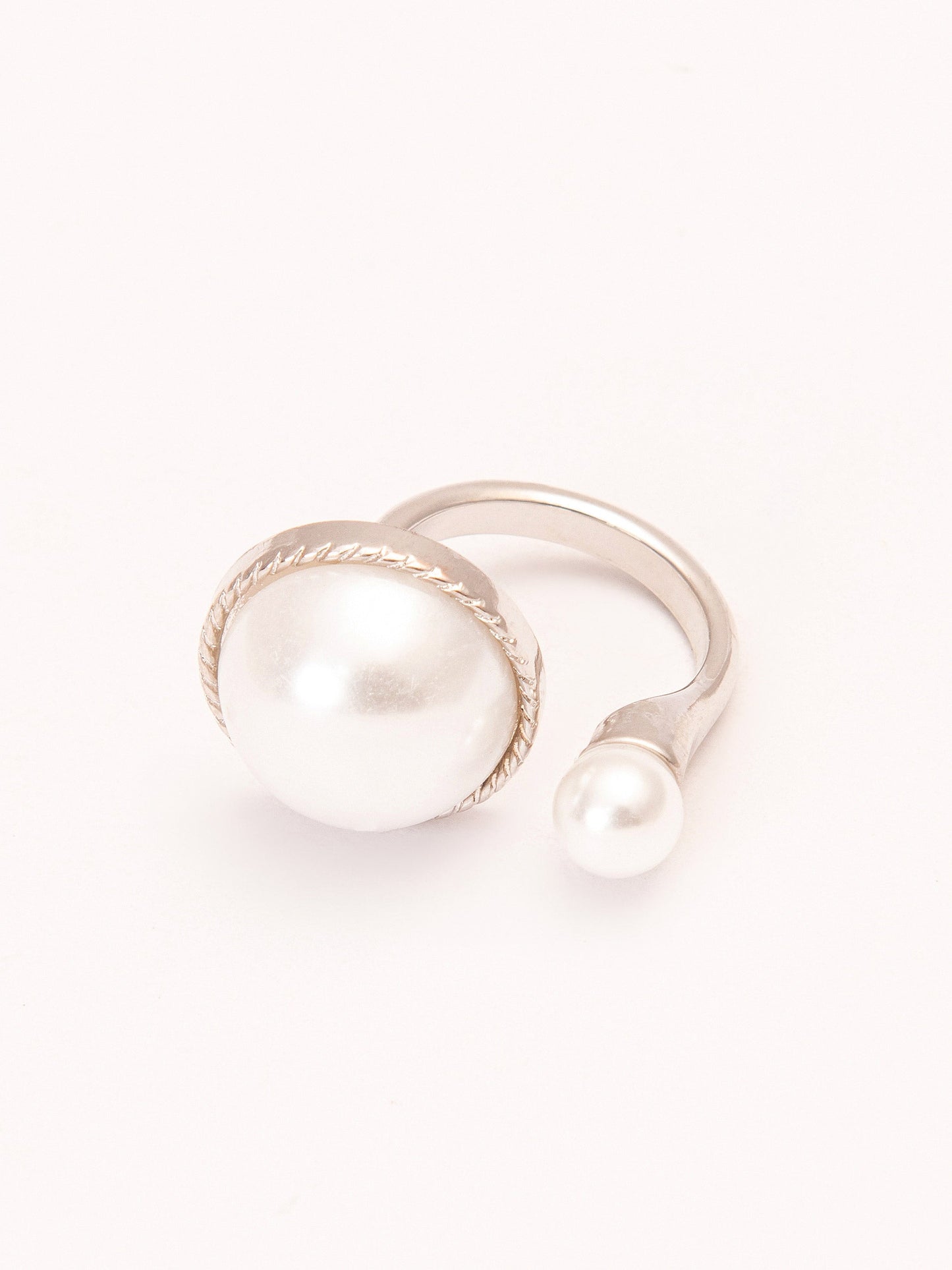 Pearl Contemporary Ring