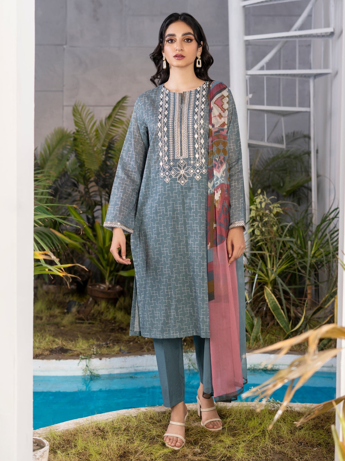 3 Piece Embroidered Lawn Suit