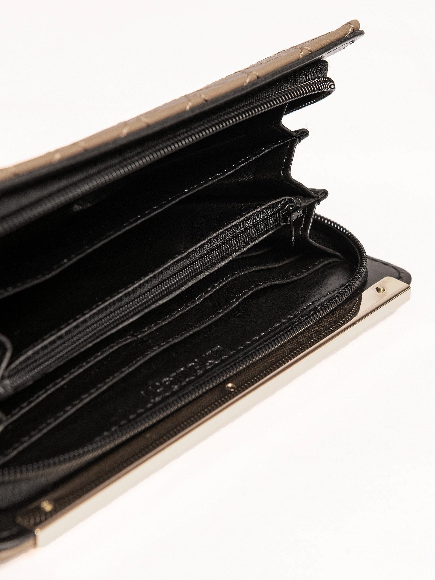 Criss-cross Wallet