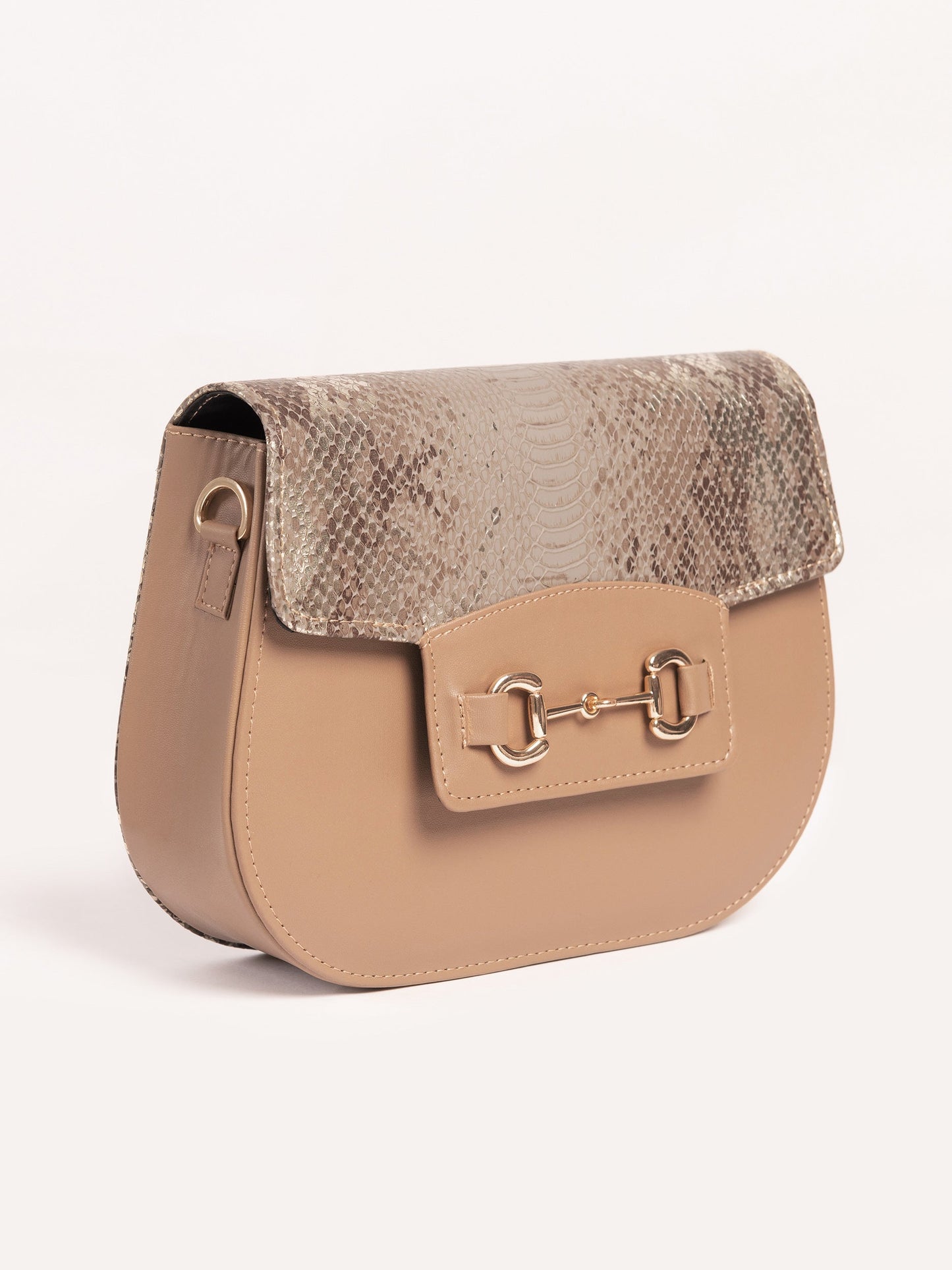 Rustic Saddle Handbag