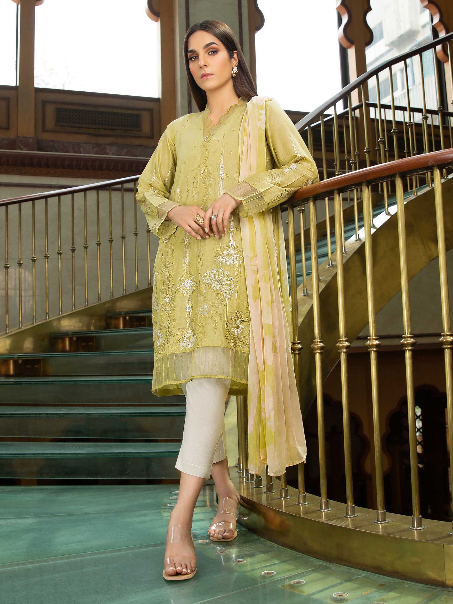 Embroidered Lawn 2 Piece Suit