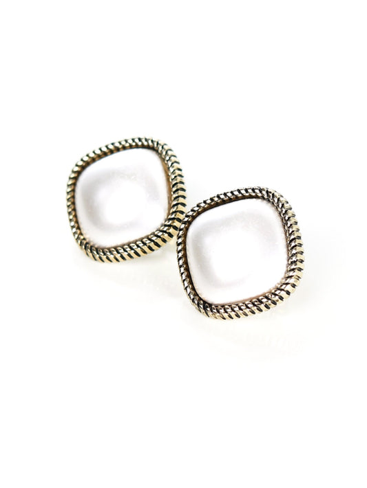 Pearl Studs